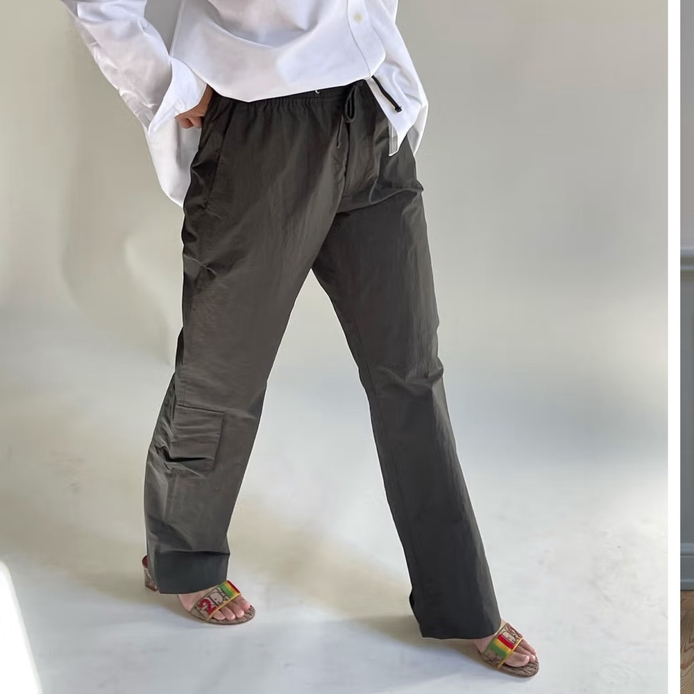 NWT - Djerf Avenue Sporty Pants - Green